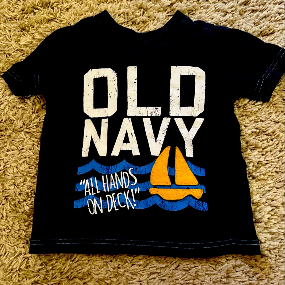 Old Navy T-shirt
